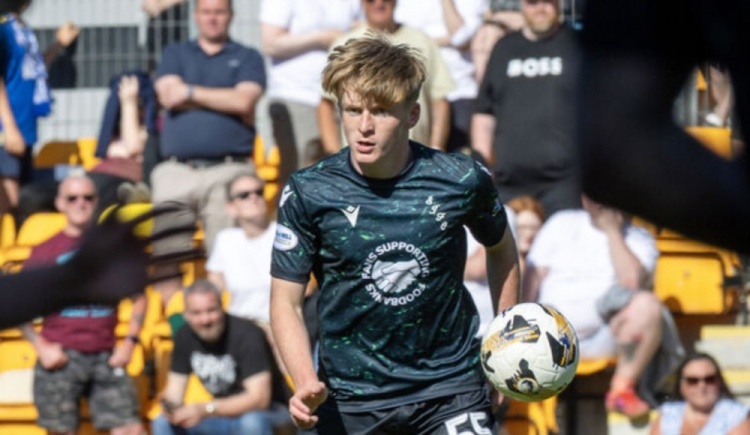 官方：圣約翰斯通宣布16歲小將卡倫-哈米爾轉會(huì )加盟阿森納