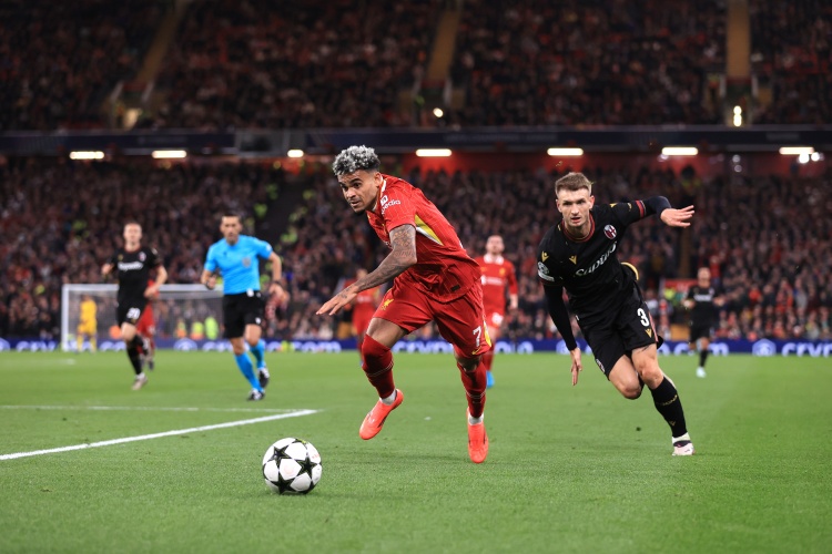 體圖：孔帕尼與迪亞斯視頻通話(huà)，球員表示愿意加盟拜仁