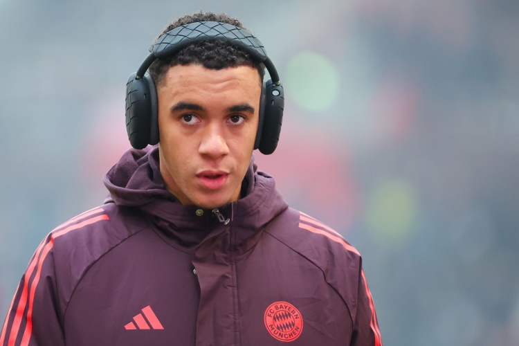 穆西亞拉：斑比的綽號是薩內給我起的，穆勒是我合作過(guò)的最佳球員