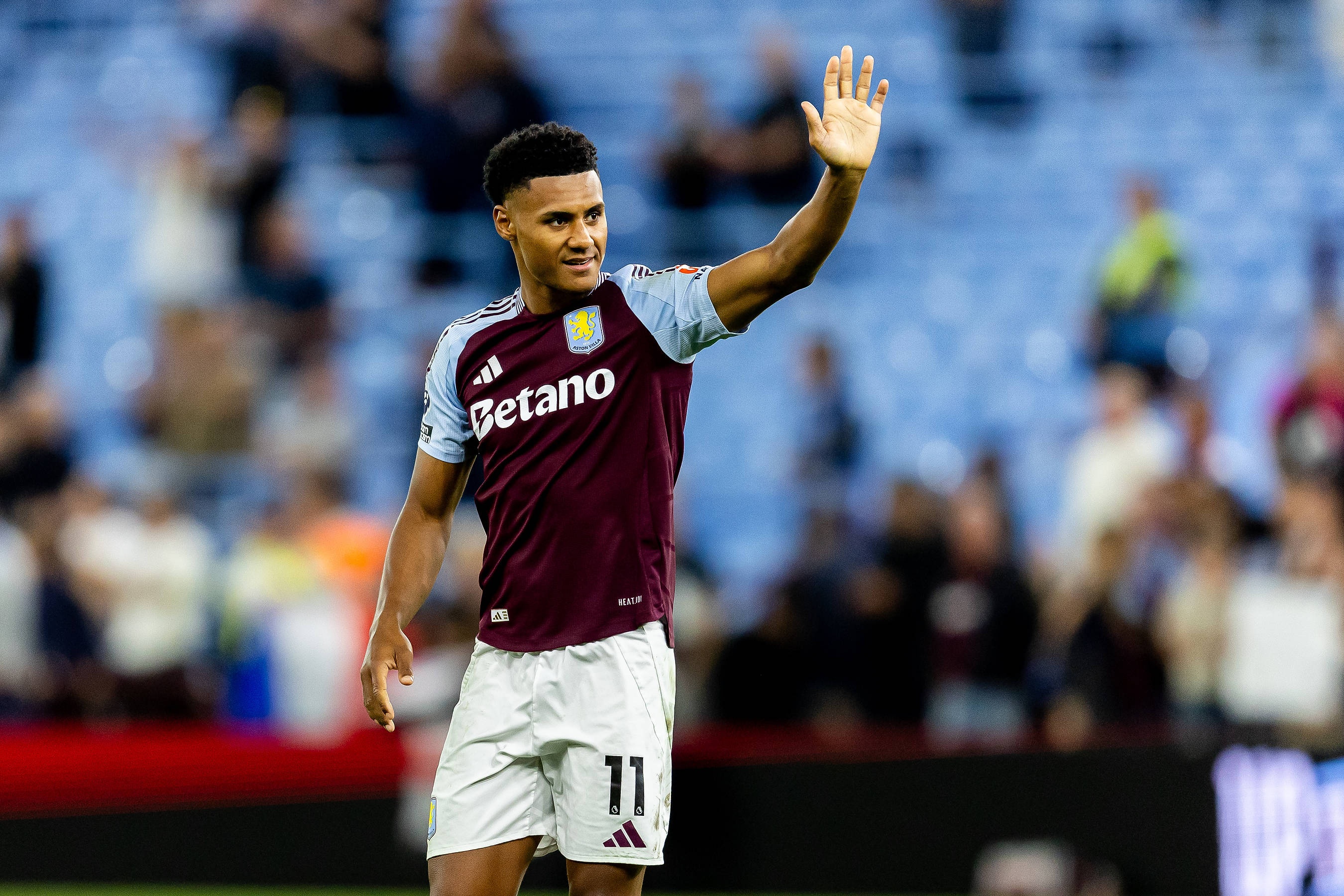 廣撒網(wǎng)??郵報：利物浦詢(xún)問(wèn)沃特金斯情況，球隊探索各種中鋒目標