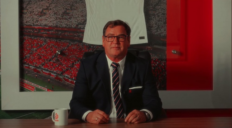 官方：波蘭足協(xié)任命前國腳揚-烏爾班為國家隊新帥