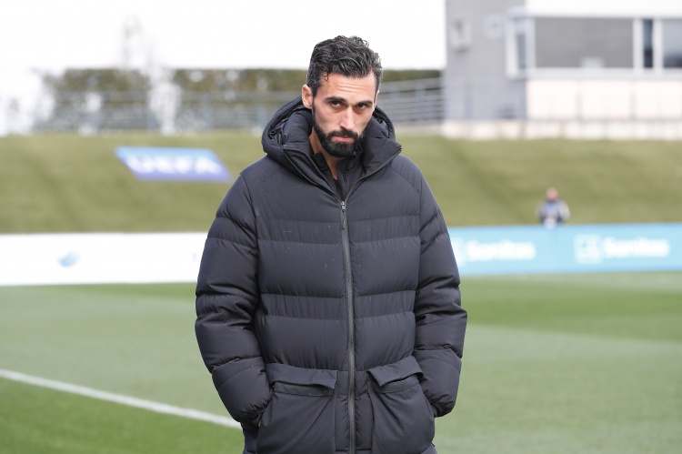 阿韋洛亞：執教皇馬卡斯蒂亞責任重大 慶幸迭戈-洛佩斯加入教練組