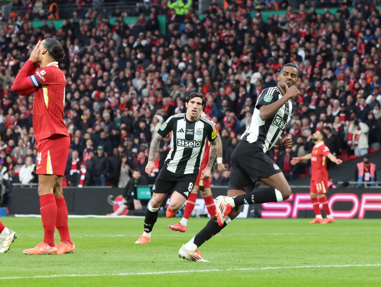 記者：紐卡確實(shí)一直在告訴所有人，伊薩克是非賣(mài)品