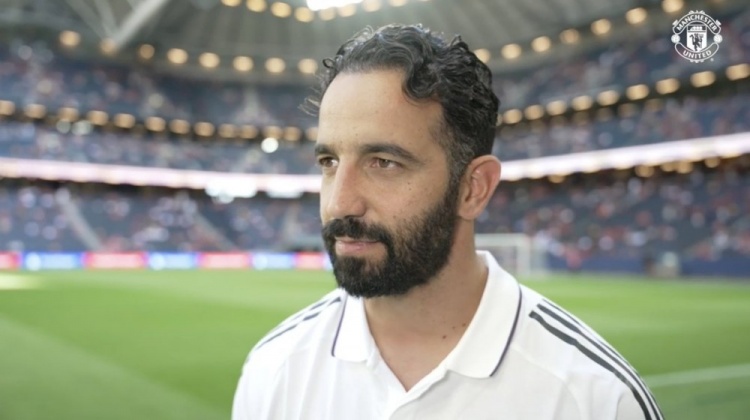 阿莫林：得看看庫尼亞是否理解他的位置，首場(chǎng)熱身賽沒(méi)抱太高期望