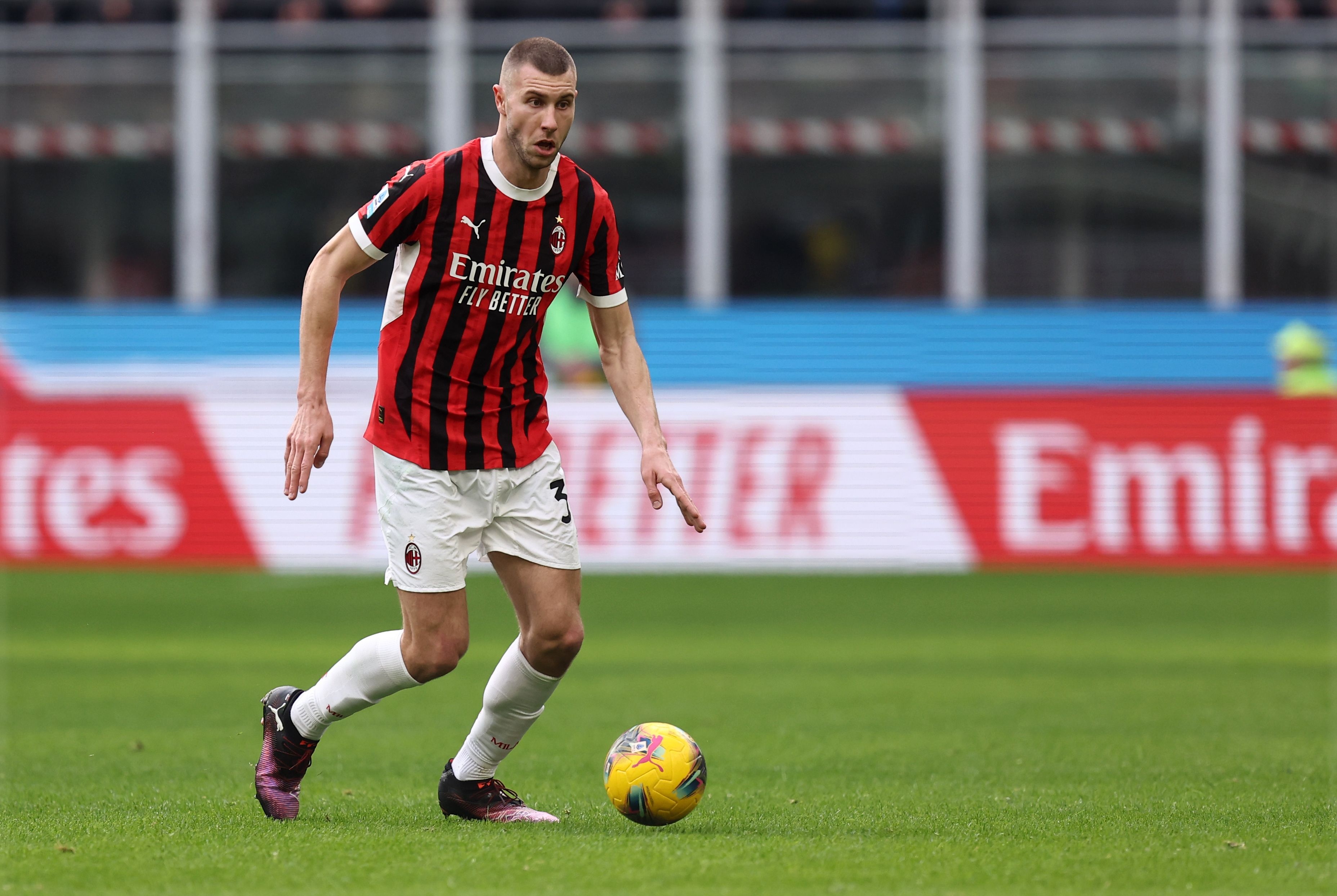 記者：加拉塔薩雷與米蘭聊到帕夫洛維奇，若他愿加盟將成頭號目標