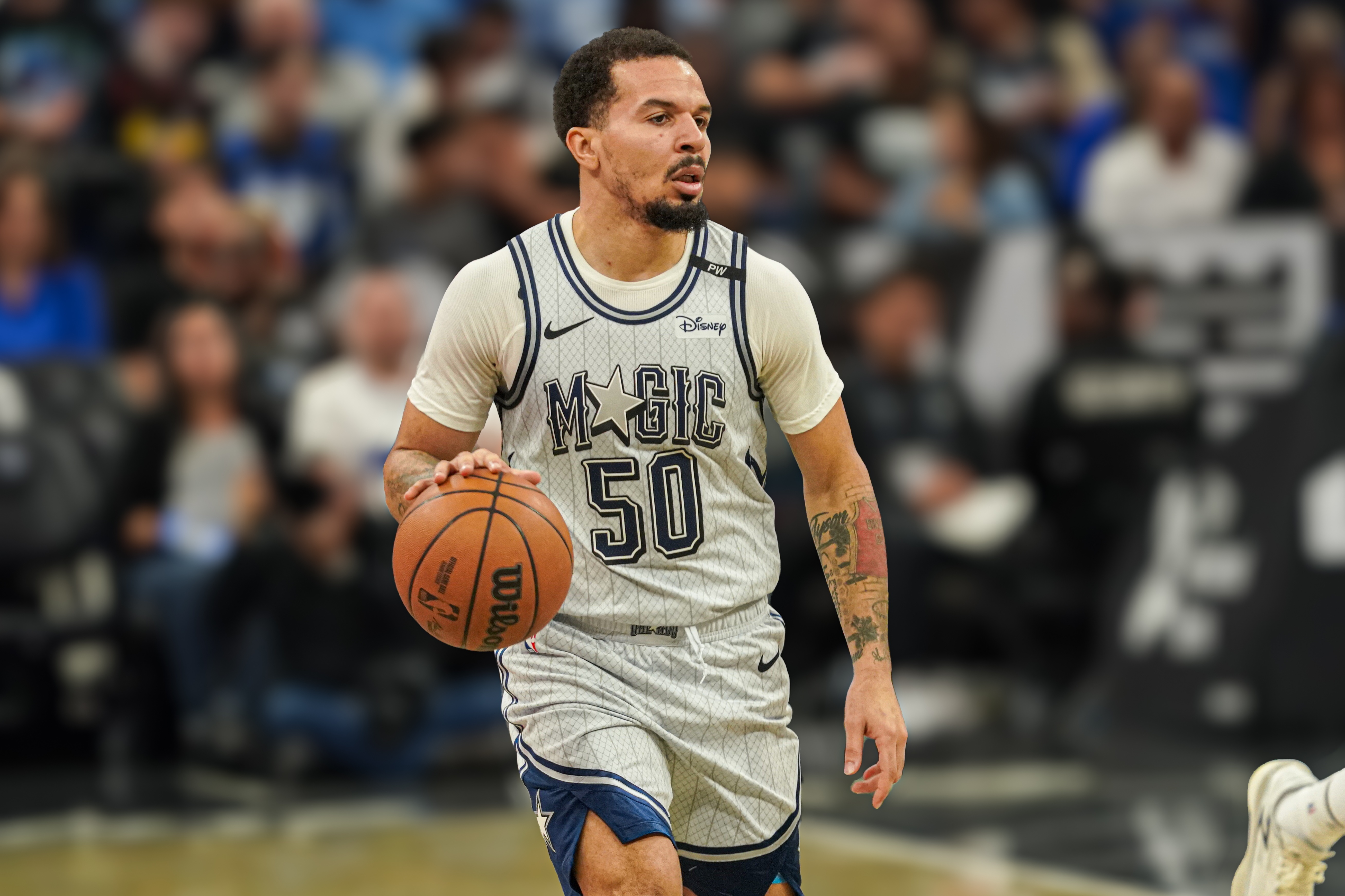 雄鹿GM：科爾-安東尼是后衛版的波蒂斯 在字母哥身邊會(huì )打得更好