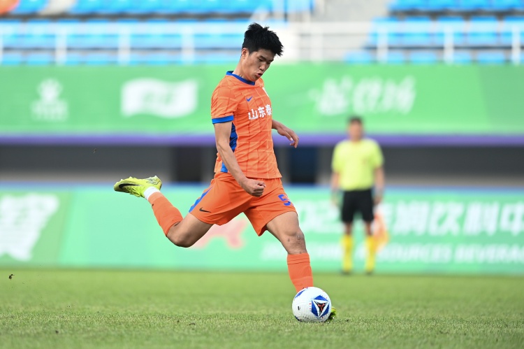 魯媒：彭嘯總體表現配得上及格 泰山教練團隊需要時(shí)間扭轉頹勢