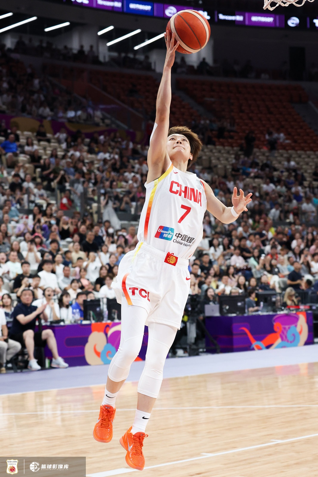 串聯(lián)全隊！楊力維6投3中 得到7分2籃板9助攻1搶斷