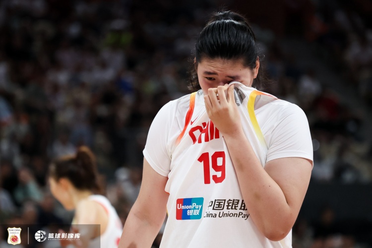 濟南時(shí)報：中國女籃為何輸給日本女籃？防三分球不力＋賽前太自信