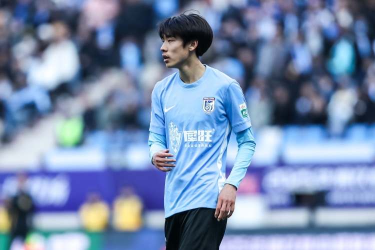 朱鵬宇：從主力到替補我的心態(tài)沒(méi)變化 年輕球員會(huì )很珍惜上場(chǎng)時(shí)間