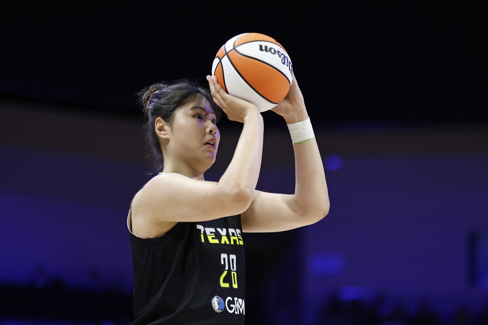 丁佳寧：球迷不會(huì )因女籃輸球而怪小寶不回國 瀚森不打亞洲杯更好