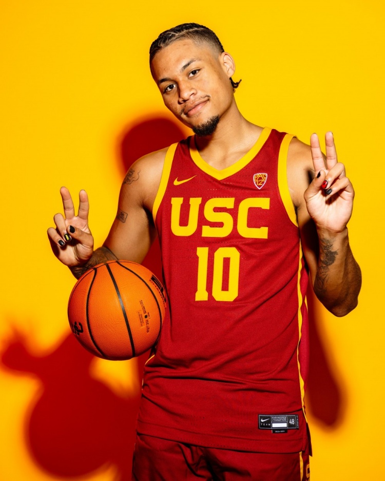 大蟲(chóng)之子！DJ-羅德曼5中4得11分4板2助1斷 全場(chǎng)0失誤&正負值+6