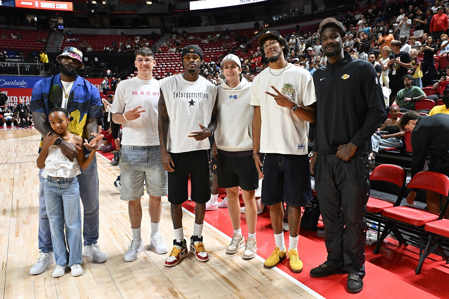 詹姆斯沒(méi)發(fā)短信歡迎艾頓？弗萊和杰弗森：當初他也沒(méi)給我們發(fā)??