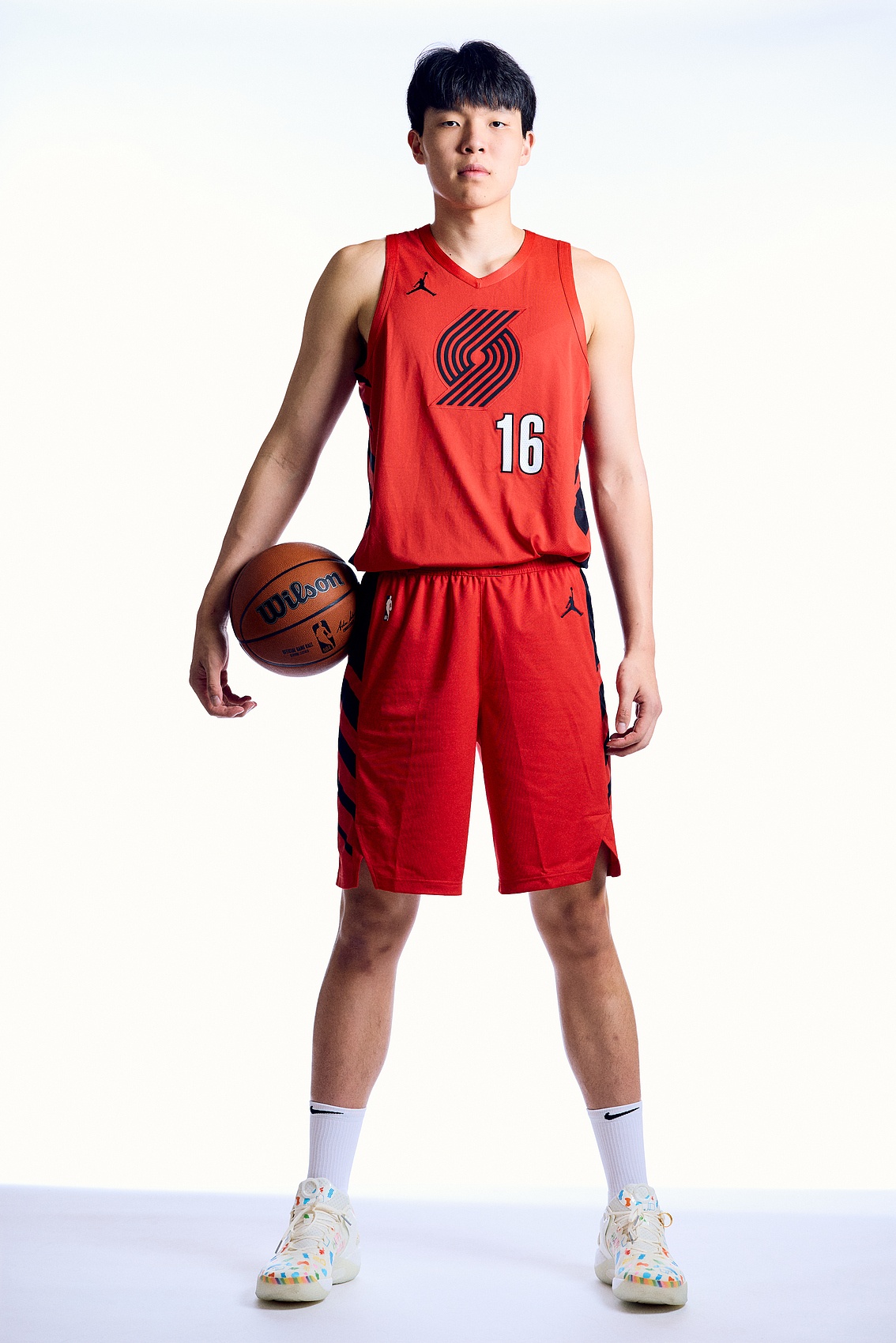 隊記：相對夏聯(lián)打NBA是更大的過(guò)渡和挑戰 但我對楊瀚森保持樂(lè )觀(guān)