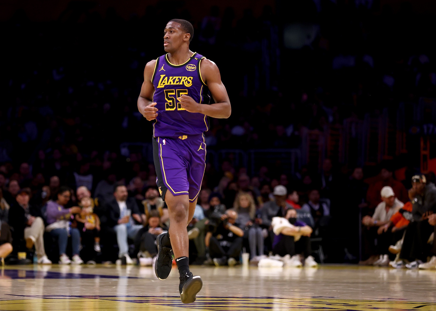 上賽季場(chǎng)均2.5分2.8板！Scotto：湖人裁掉雙向合同中鋒杰米森