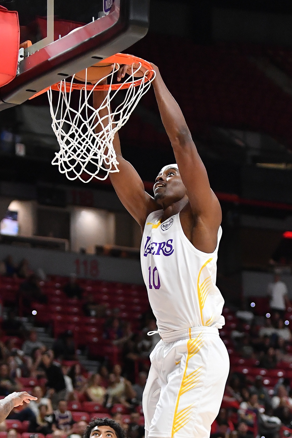 隊記：科洛克一直在努力擴大自己投籃范圍 在夏聯(lián)展現了一些亮點(diǎn)