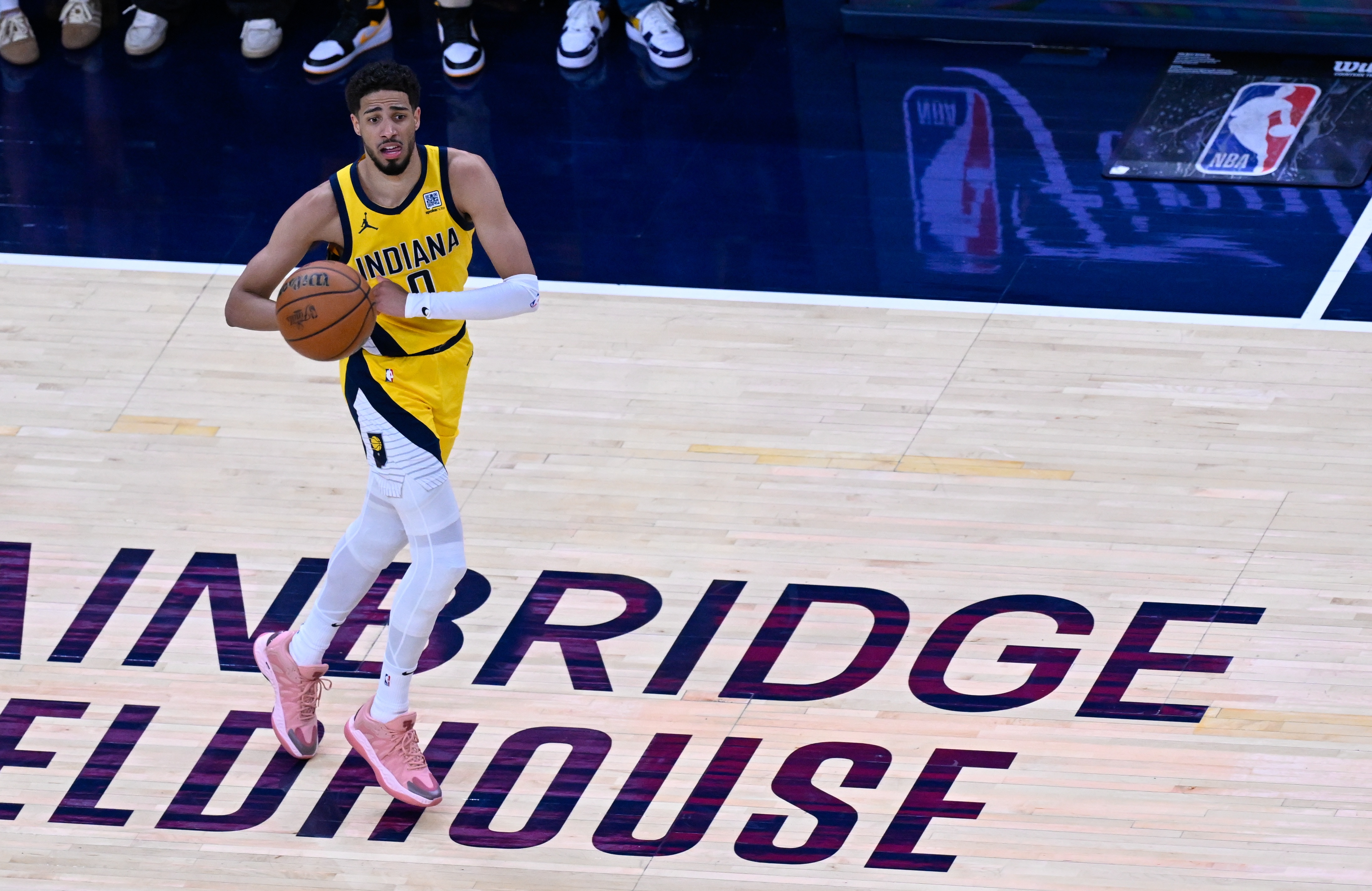 哈利談傷勢：昨天開(kāi)始拄拐杖走路 7-8周后就能穿保護靴走路了