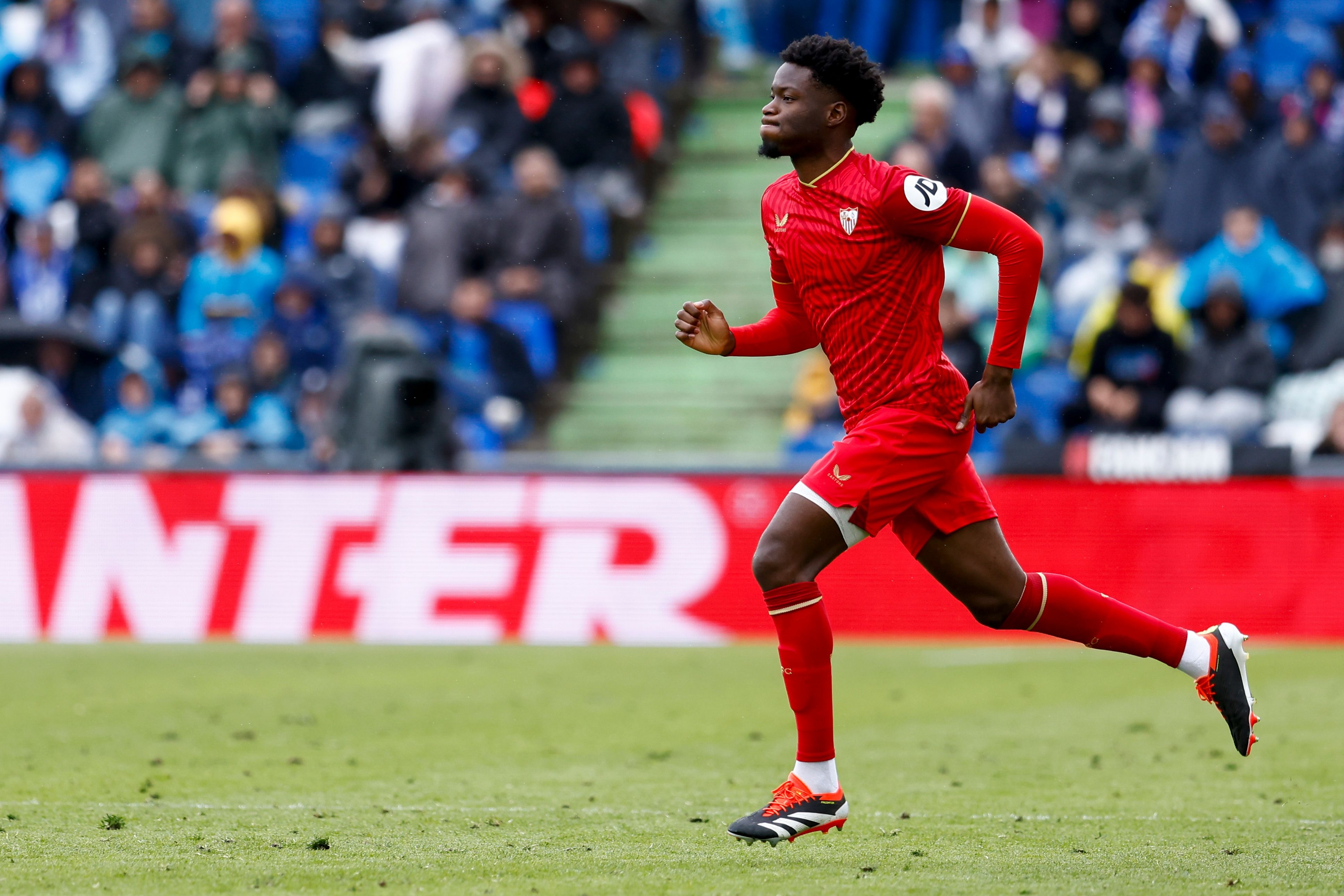 記者：阿古梅經(jīng)紀人會(huì )面塞維利亞，后者想400萬(wàn)歐購買(mǎi)剩余所有權