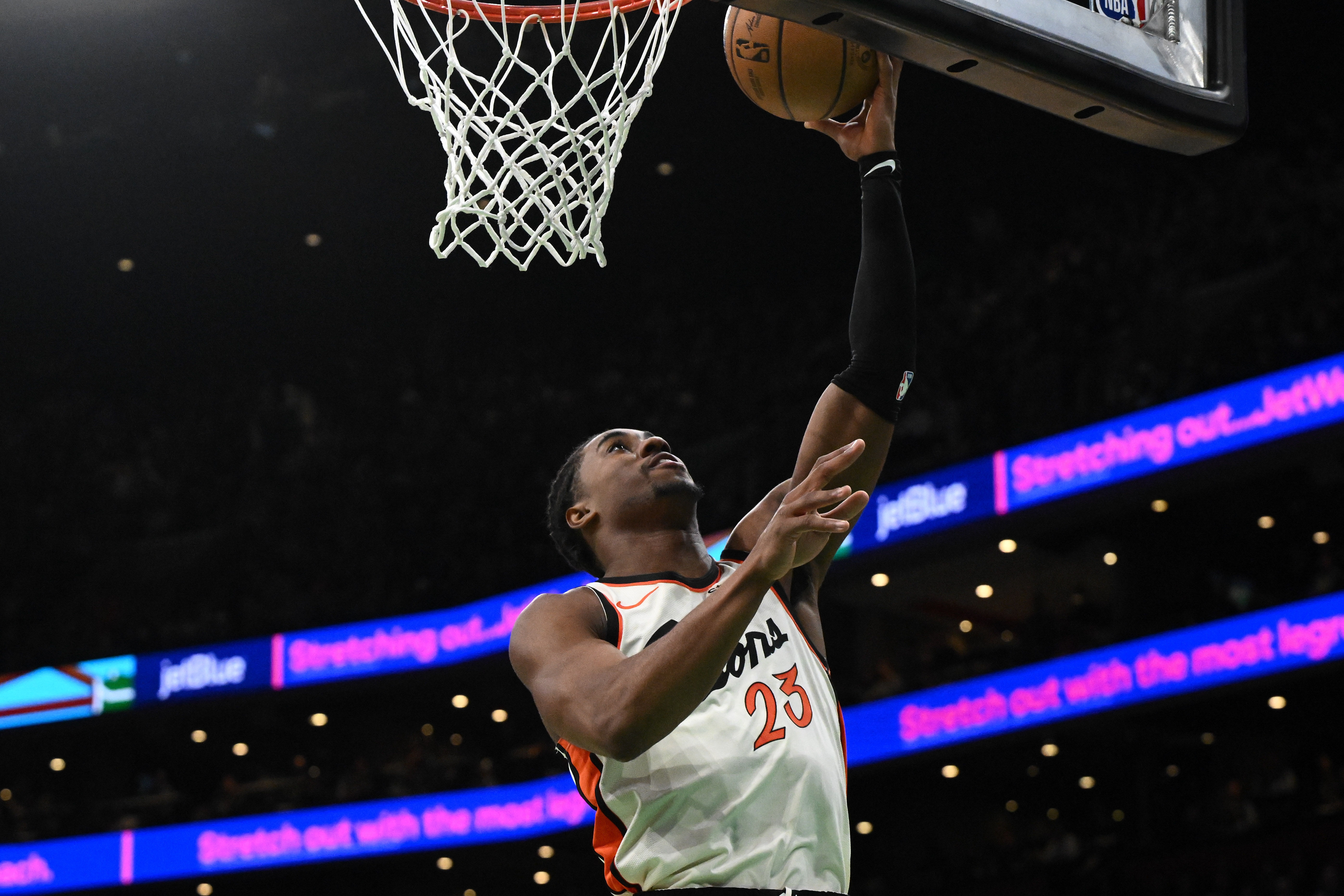 2比4不敵尼克斯！活塞高管：如果艾維上賽季沒(méi)傷 我們能過(guò)首輪