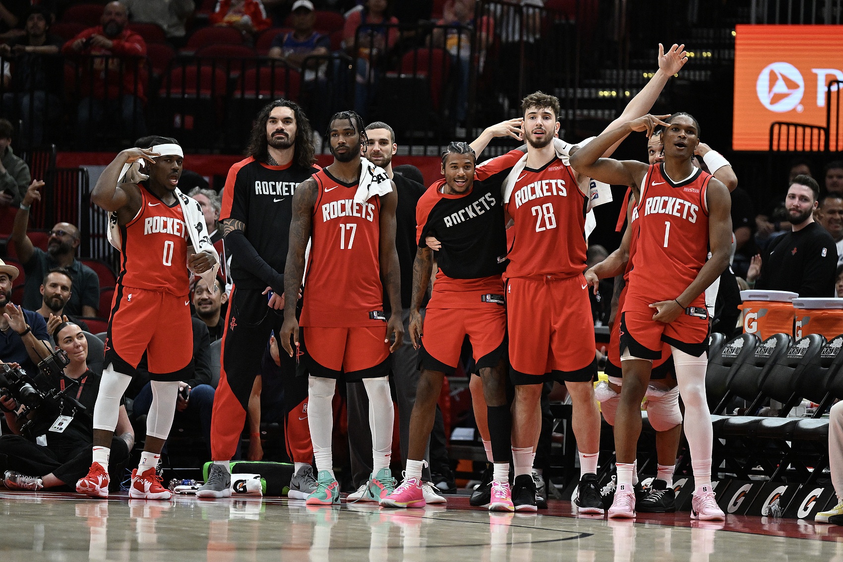 火箭高管：原本并沒(méi)想重塑陣容 但季后賽展示了我們離成功有多近