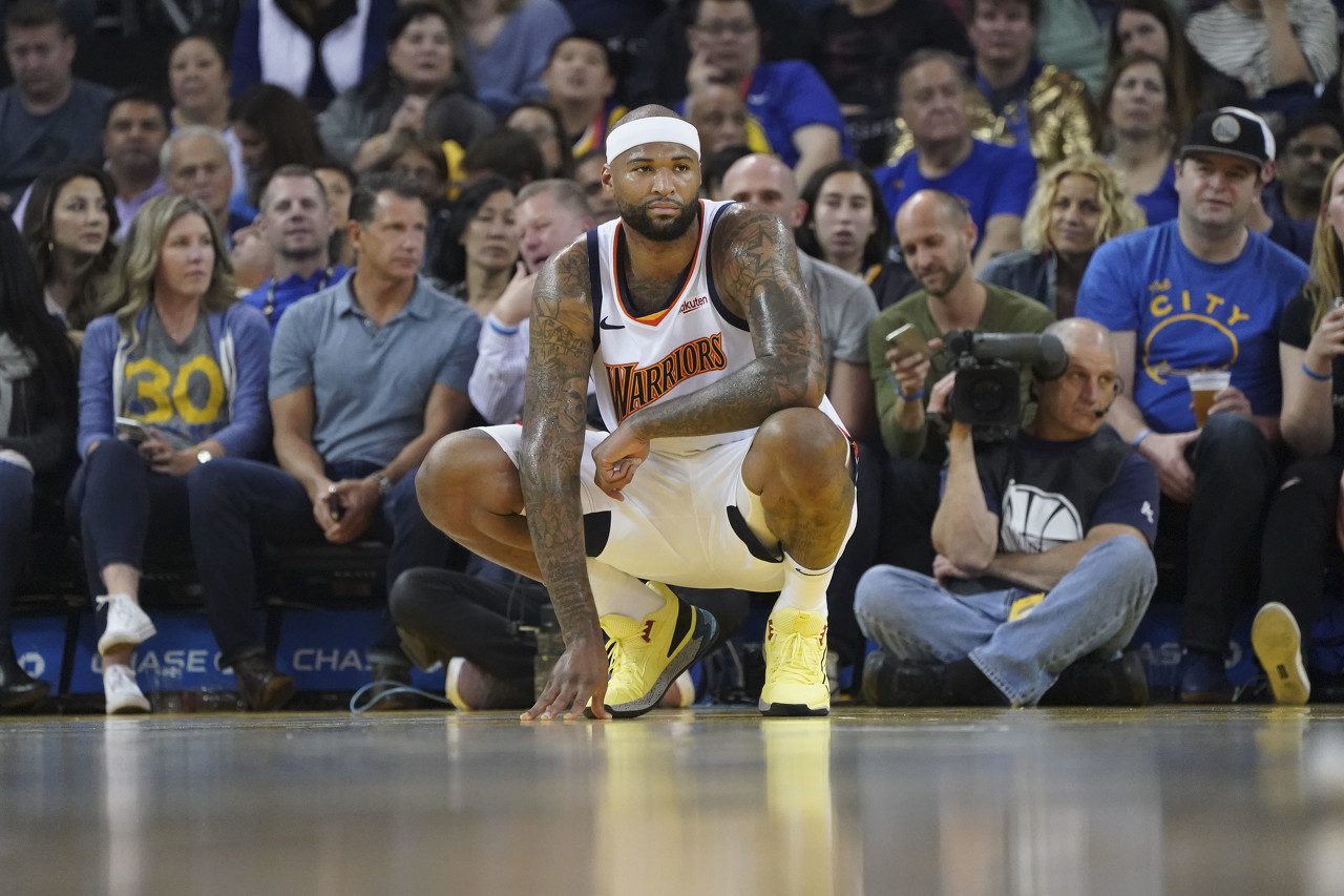 考辛斯：勇士在聯(lián)盟里是頂級的 季后賽期間他們有球員家屬專(zhuān)機