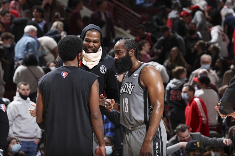 歐文：希望有天能和KD他們好好聊下籃網(wǎng)的事 希望是在我的紀錄片