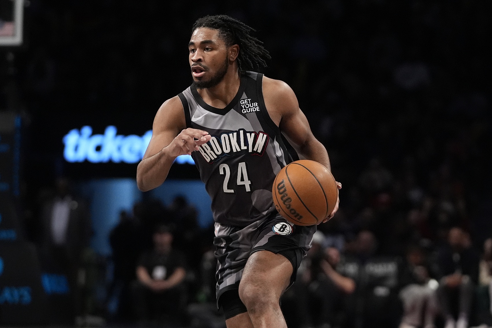 球探：很多球隊將托馬斯視為替補球員 要3000萬(wàn)年薪不能只會(huì )得分