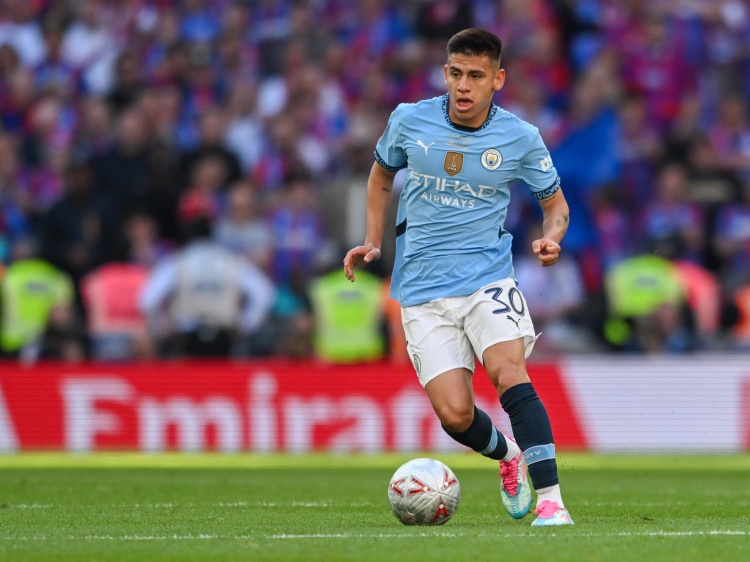 隆戈：羅馬與埃切維里談妥個(gè)人條款，但瓜帥尚未同意外租球員