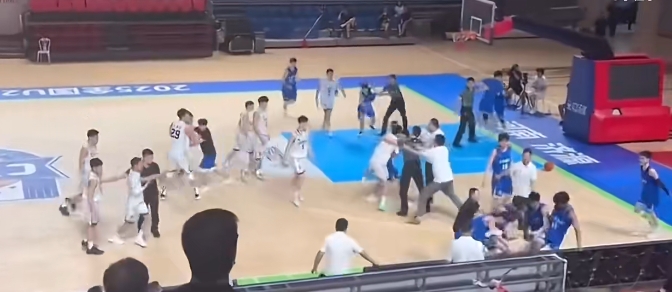 4名球員被停賽3年！17人禁賽8場(chǎng)！遼魯U21群毆事件罰單是否過(guò)重？