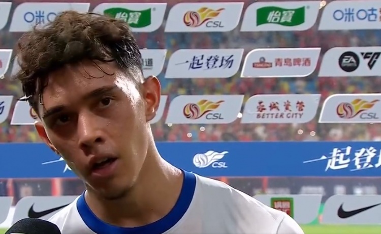 李小恒：非常開(kāi)心在這么好的球場(chǎng)完成首秀，少一人作戰非常困難