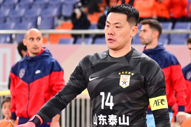 魯媒：王大雷被紅牌罰下改變局勢，泰山隊重新振作來(lái)日方長(cháng)