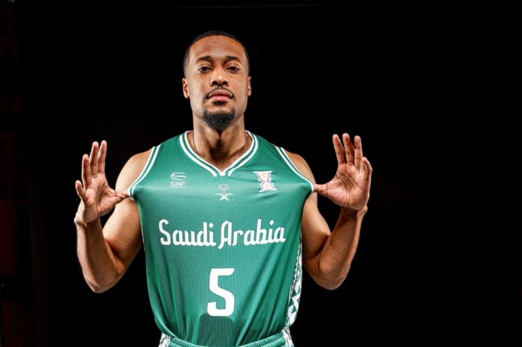 沙特5號歸化后衛拉赫曼曾效力NBA發(fā)展聯(lián)盟 上季效力余嘉豪新東家