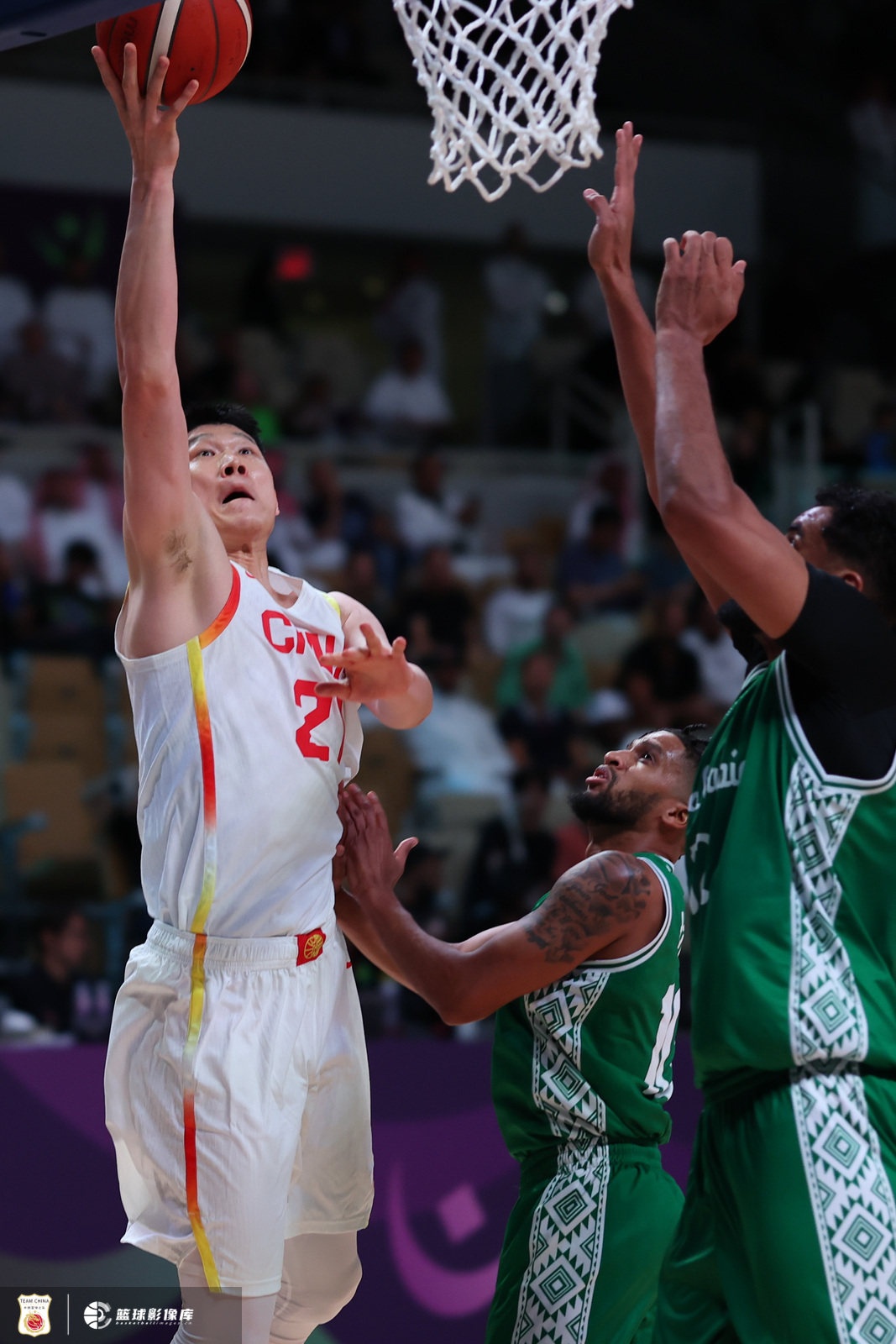 胡金秋：大家不管是比分落后還是領(lǐng)先都沒(méi)有放棄 都一如既往的拼