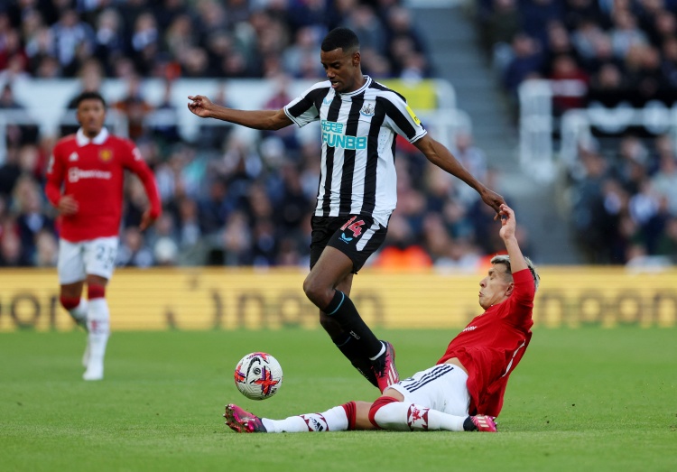 記者：努涅斯即將接受新月體檢，伊薩克仍是利物浦首選目標