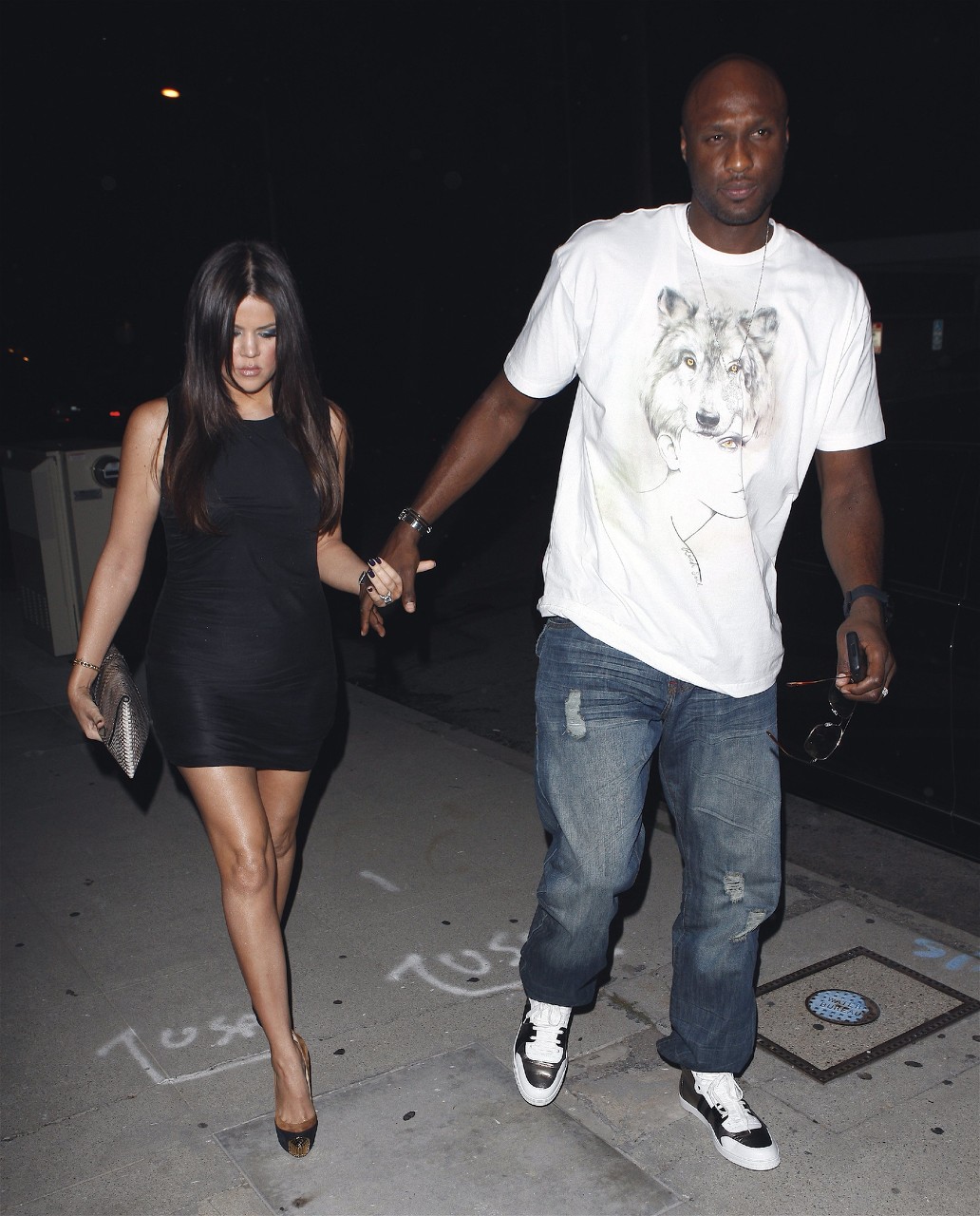 阿里納斯：東契奇掙大錢(qián)湖人就帶他看演唱會(huì )？給他來(lái)個(gè)奧多姆之夜