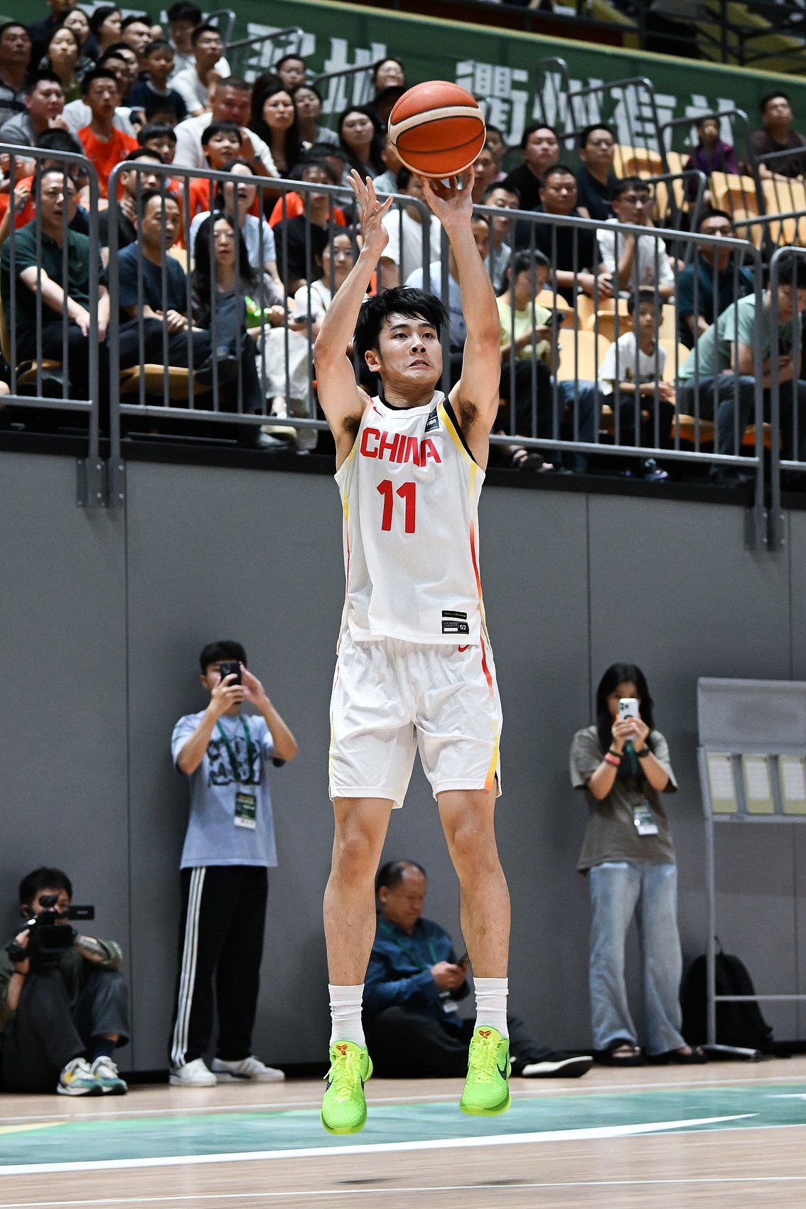 新賽季不打CBA~侯向鋒：張博源去美國參加訓練營(yíng) 同時(shí)聯(lián)系學(xué)校