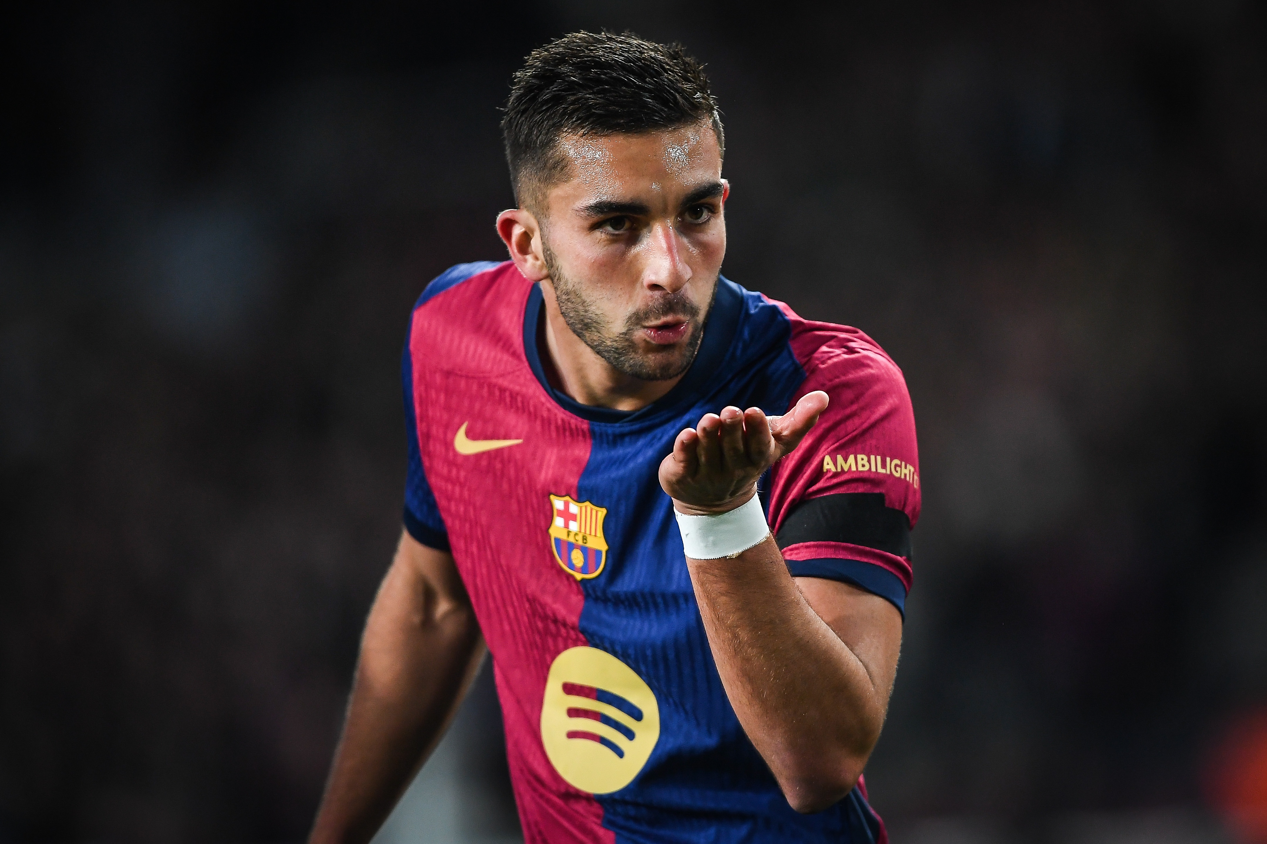 世體辟謠費蘭-托雷斯傳聞：巴薩不會(huì )放他去沙特，球員也無(wú)意離隊