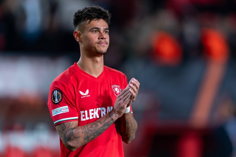 荷媒：印尼歸化后衛希爾格斯即將離開(kāi)特溫特，水晶宮接近簽下他