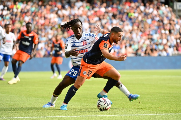 隊報：斯特拉斯堡將后衛杜庫雷下放預備隊訓練，可能因他拒絕續約