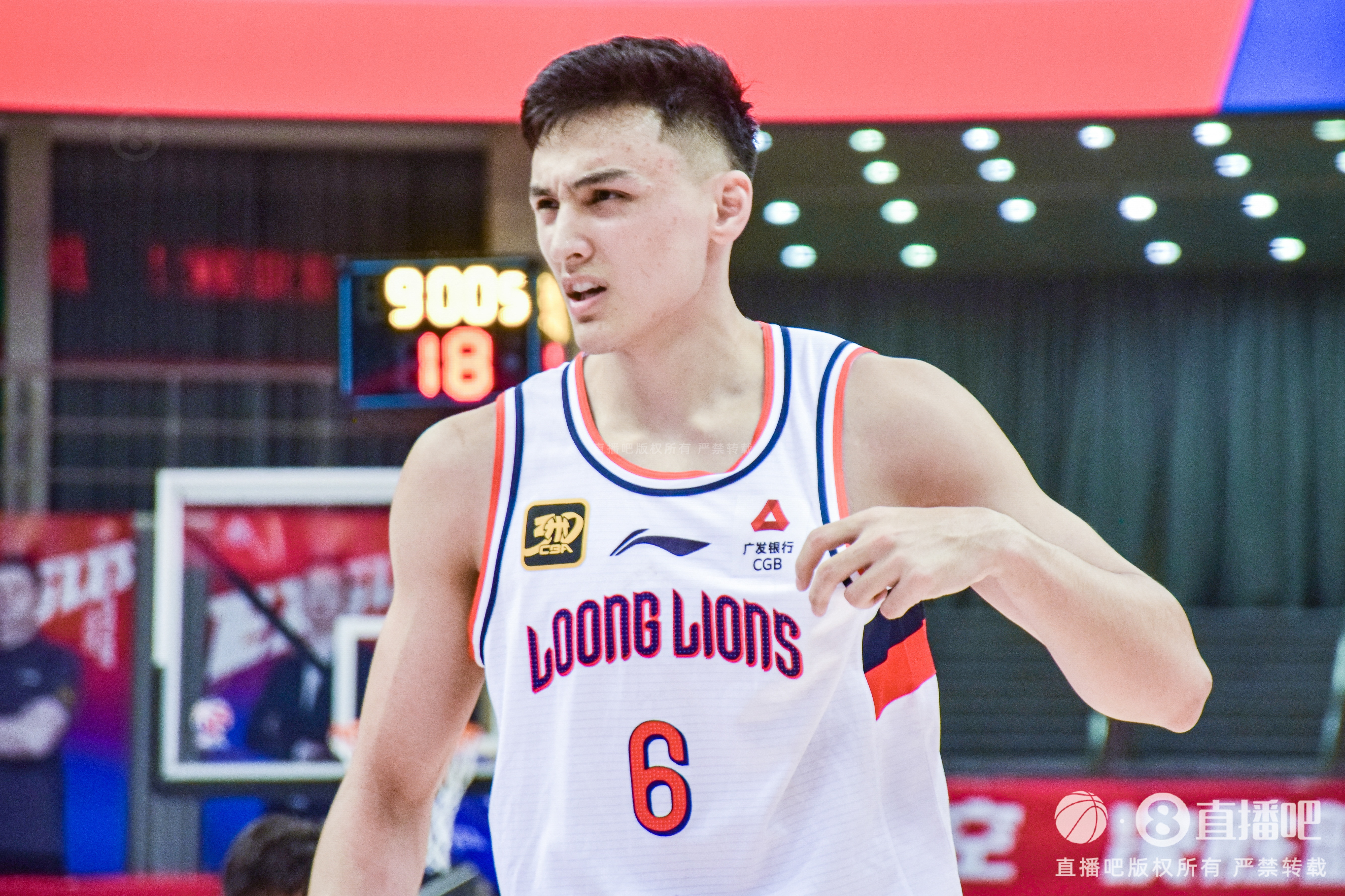 廣州男籃運營(yíng)董事：俱樂(lè )部的情況可以用拮據形容 但絕不是困難