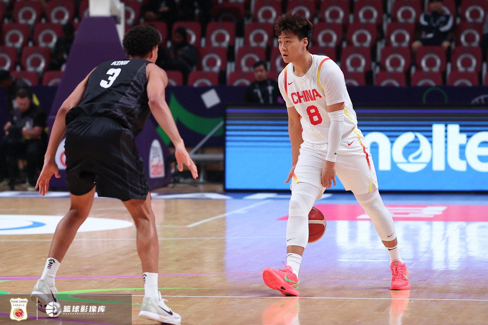 趙睿：腿沒(méi)事 硬傷還好 我們每場(chǎng)比賽不是擊敗對手 而是做好自己