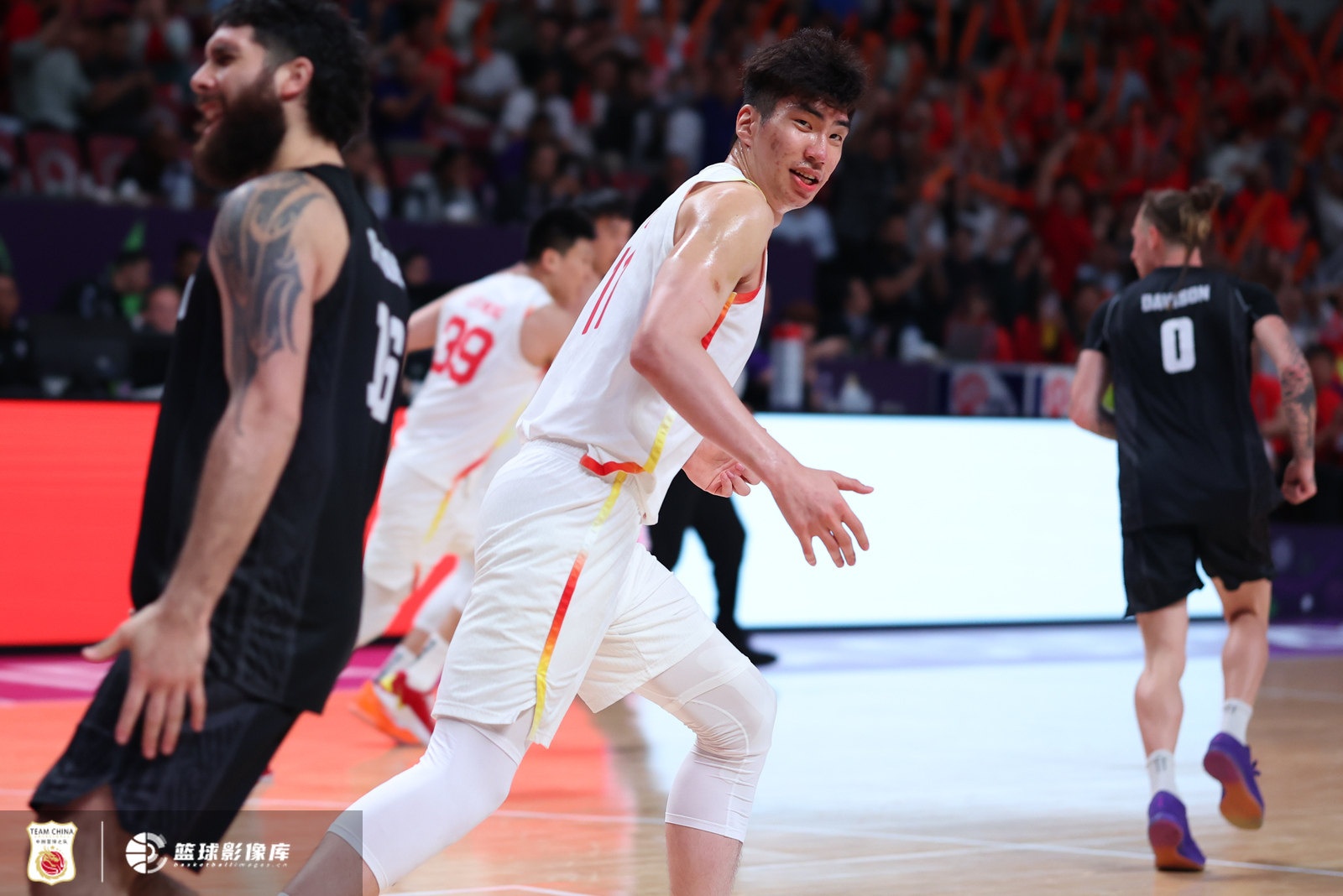 媒體人：男籃站上亞洲杯領(lǐng)獎臺 算得上三大球振興的一個(gè)標志吧