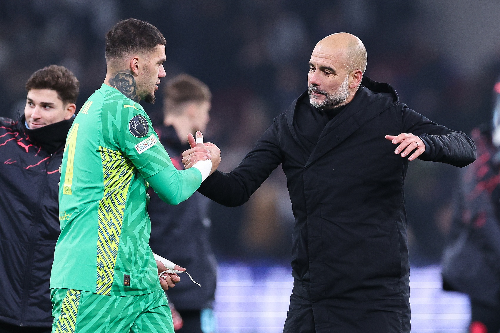 瓜迪奧拉：埃德森轉會(huì )加拉塔薩雷？我沒(méi)收到消息，他因腸胃炎缺席