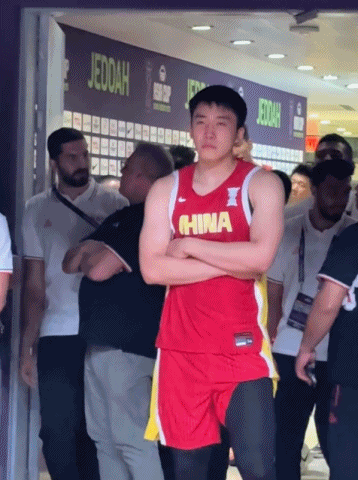 超有禮貌！王俊杰一邊傷心抹淚 一邊鼓掌祝賀對手