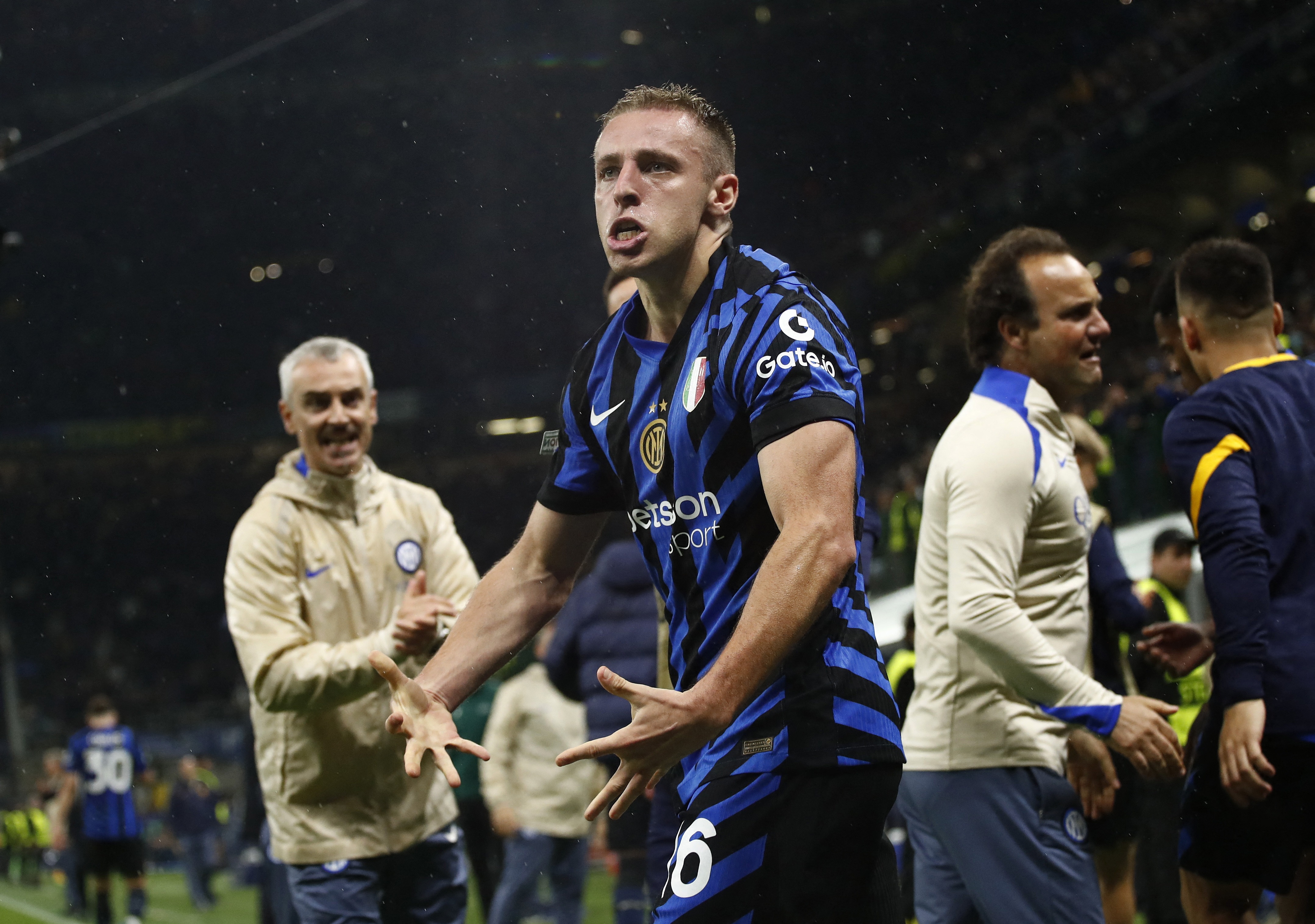 米體：國米拒絕了紐卡斯爾對弗拉泰西的求購意向，打算與他續約