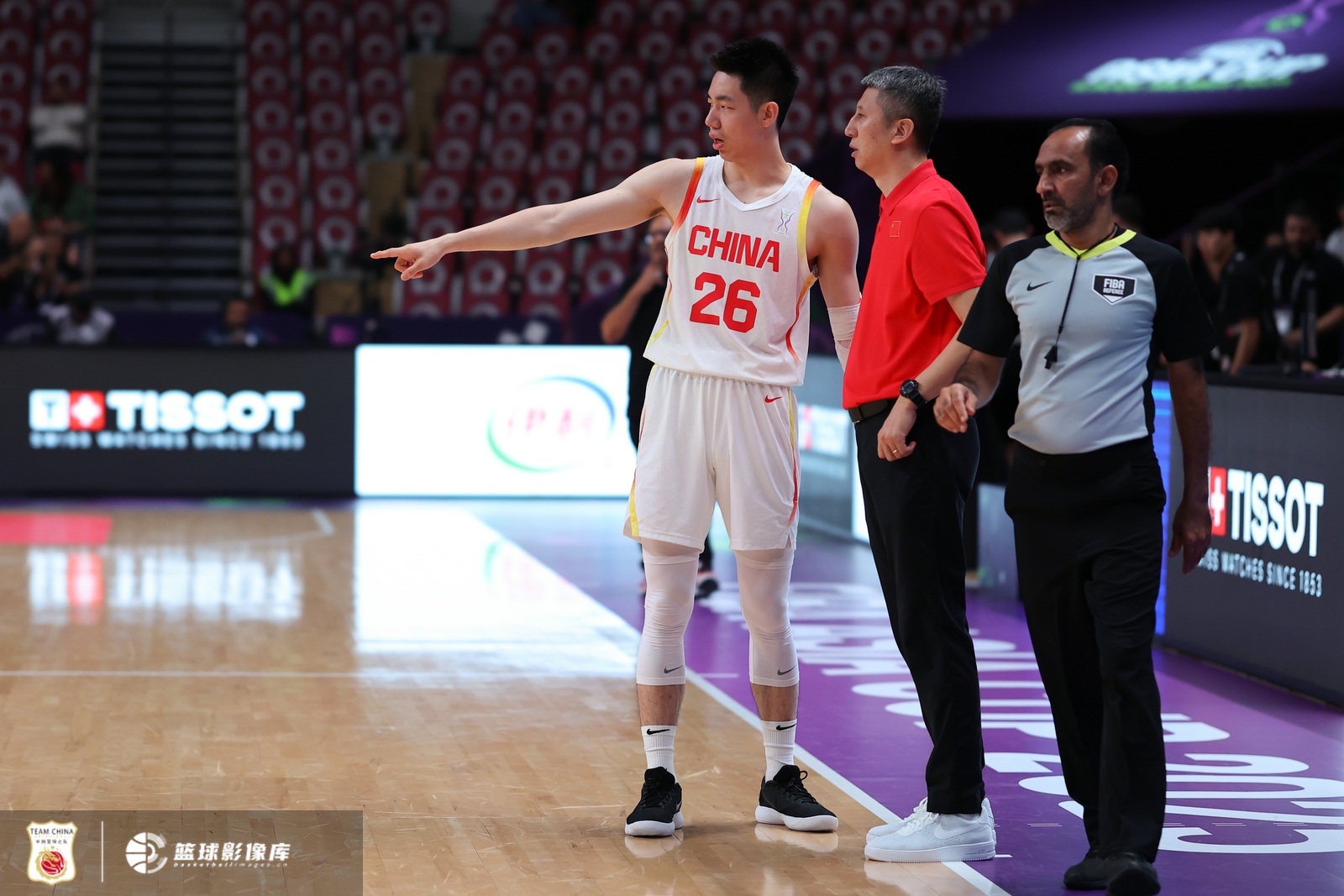 媒體人：保持體型是關(guān)鍵 中國男籃幾位鋒線(xiàn)球員一定得控制好犯規