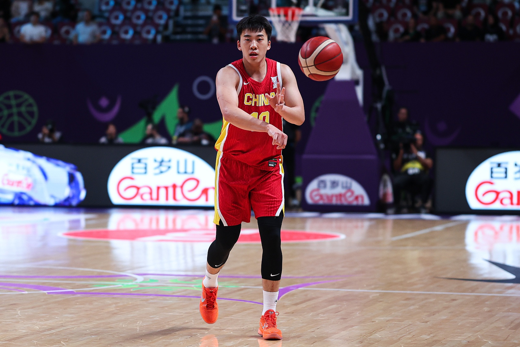 媒體人：真沒(méi)有NBA球探來(lái)看王俊杰&考慮給他一個(gè)NBA的合同嗎？