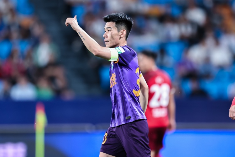 王秋明：上半場(chǎng)無(wú)謂失誤太多了，腿上感覺(jué)還不是特別好