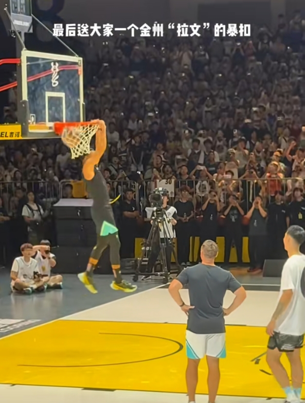 要求簡(jiǎn)直變態(tài)的三分訓練！沉浸式體驗庫里3-2-1三分訓練