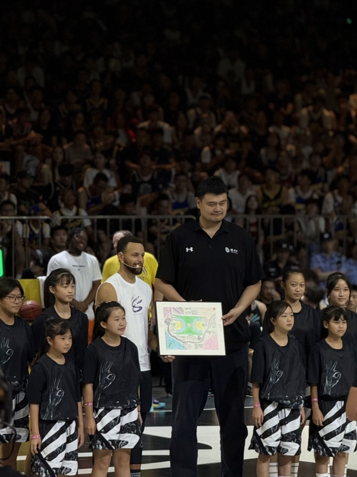 姚基金與庫里品牌發(fā)起公益計劃 打造全國首個(gè)小學(xué)純女生籃球聯(lián)賽